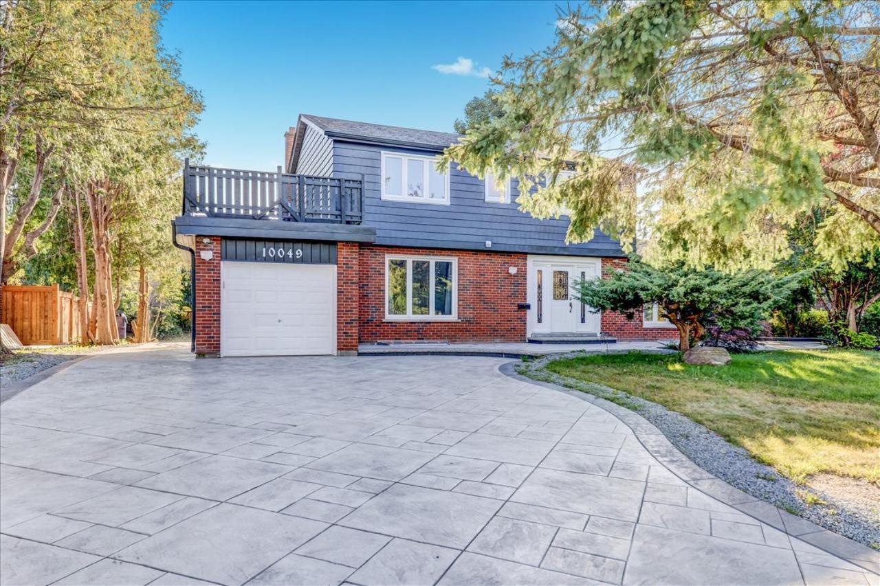 Stunning 7 Bedroom Rougeview Home With 2 Kitchens, 5 Bathrooms, Amazing Backyard & 8-Car Parking Toronto Ngoại thất bức ảnh